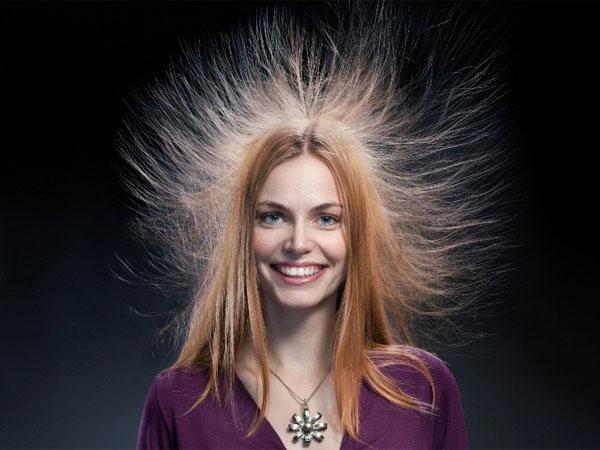 Маска для волос чтобы не электризовались. Правильное расчесывание уменьшает статическое электричество на волосах. Маска с витамином А