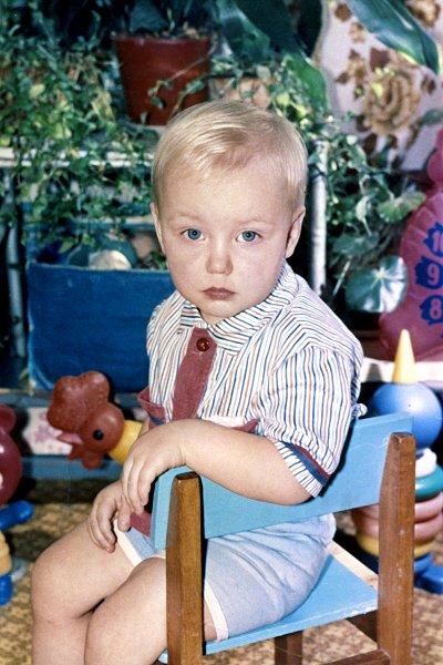 Причёски Алексея Воробьёва: фото стрижки актёра в разные годы и сейчас, как называется его фирменная причёска и как её сделать, кому она подойдёт, какой имидж у звезды в наши дни