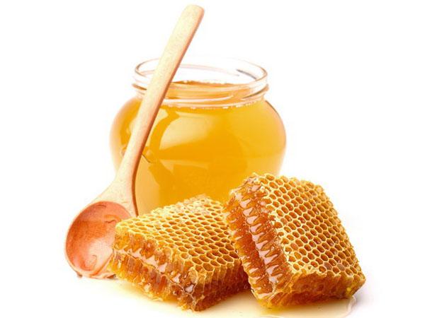Маска для роста волос с медом: правила и особенности использования, рецепты лучших медовых масок